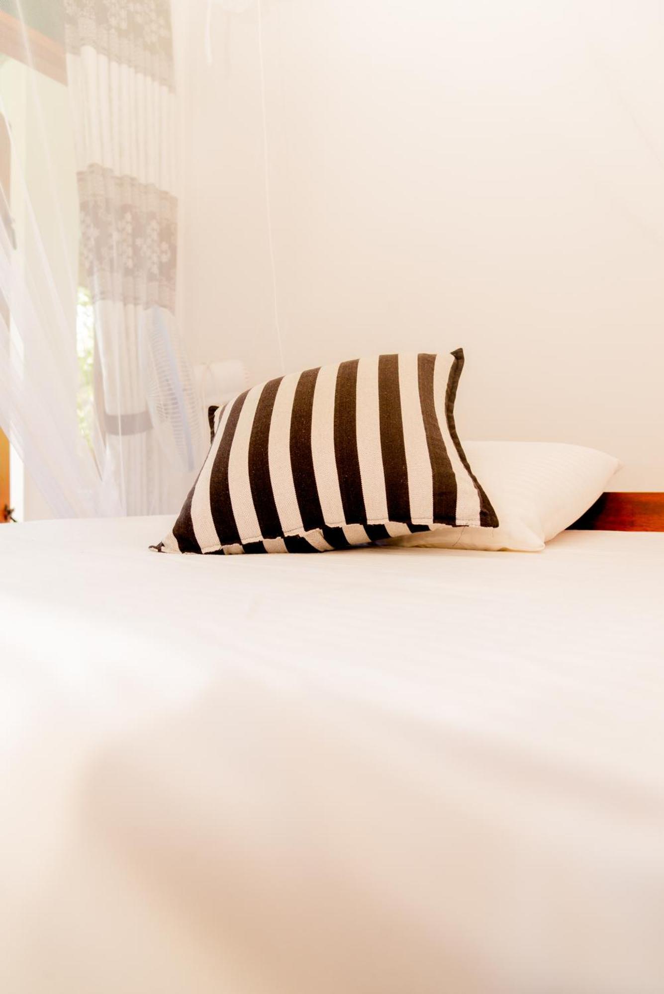 Samiru Guest Inn Елла Екстер'єр фото